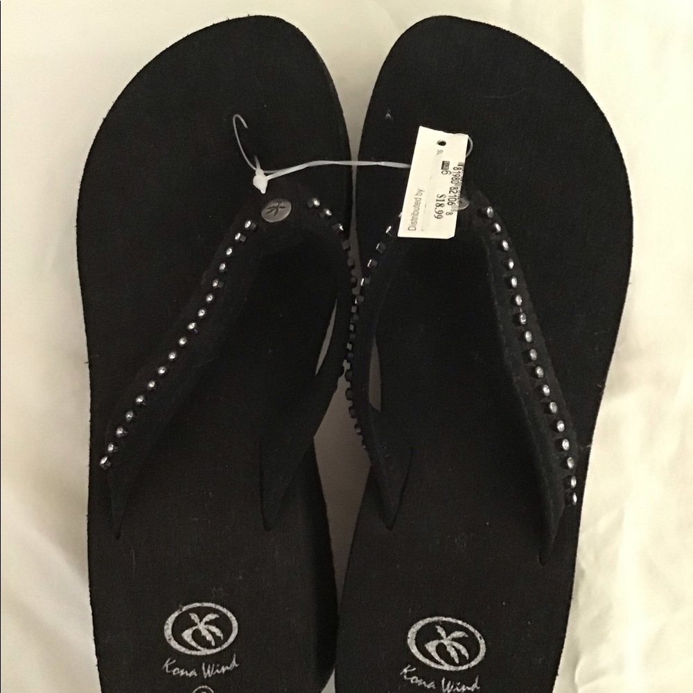 Girls’ high slippers